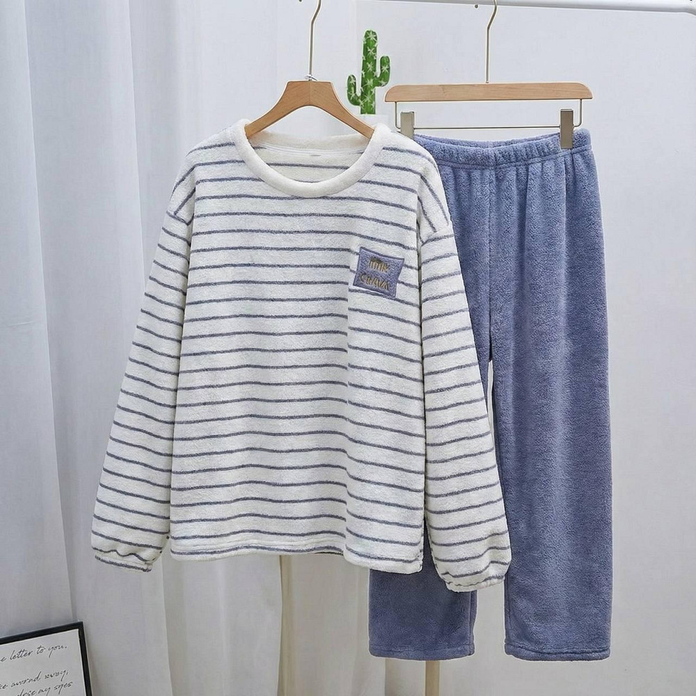 Жіноча тепла плюшева піжама-двійка: кофта та штани Джинс, 42/46 Одеса - фото 3