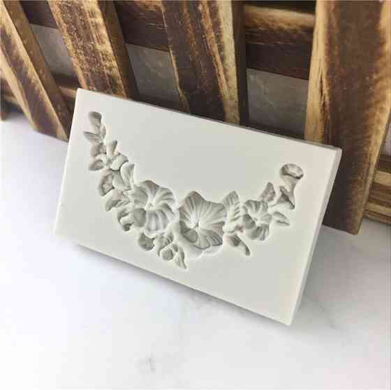 Молд силиконовый Цветочки 43 на 72 мм серый Киев