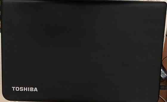 Ноутбук TOSHIBA C70d. Киев