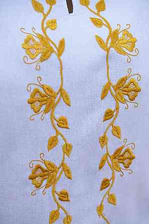 Вишиванка жіноча, лляна, біла з довгим рукавом, топ Київ