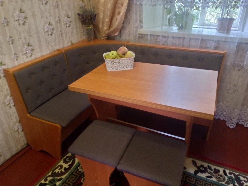 Кухонний куток , комплект з кутка, стола та двох табуреток Сімейний 114х154 см Яблуня Львів - фото 1
