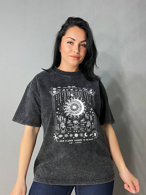 Футболка женская A-N 25062 оверсайз вареная тай-дай с принтом луна, черный, one size Киев - изображение 15
