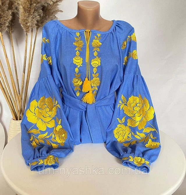 Жіноча вишиванка жовто-блакитна на домотканному полотні Кривий Ріг - фото 1