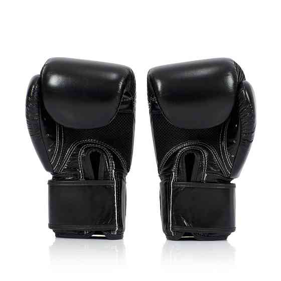 Боксерські рукавиці Fairtex BGV1 Black 18 унцій (бинти в комплекті) Каменское