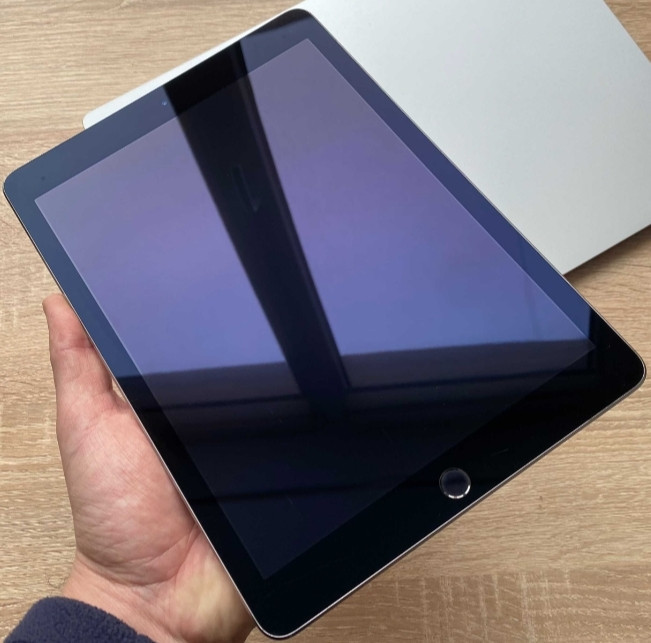 Планшет: Apple iPad Pro 128Gb. Wi-Fi.Стан ідеальний - батарея 96% - оригінальна Киев - изображение 1