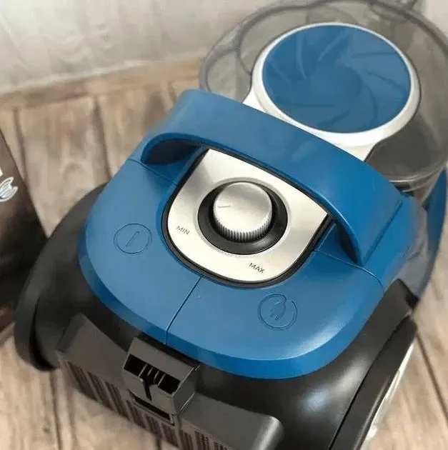 Контейнерний пилосос Rainberg RB-2267, 4200Вт з регулятором потужності, циклонна система, 4 л, з насадками Одеса - фото 5