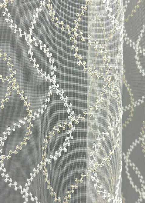 Тюль VR-Textil 1833т Фатин с вышивкой и люрексом Молочный с золотистым 300х270 см (40-188) Киев - изображение 6