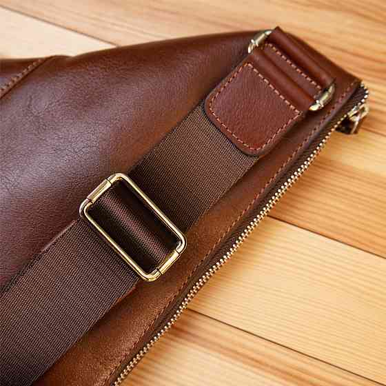 Стильна шкіряна чоловіча сумка через плече GRANDE PELLE 11358 Коричневий Київ