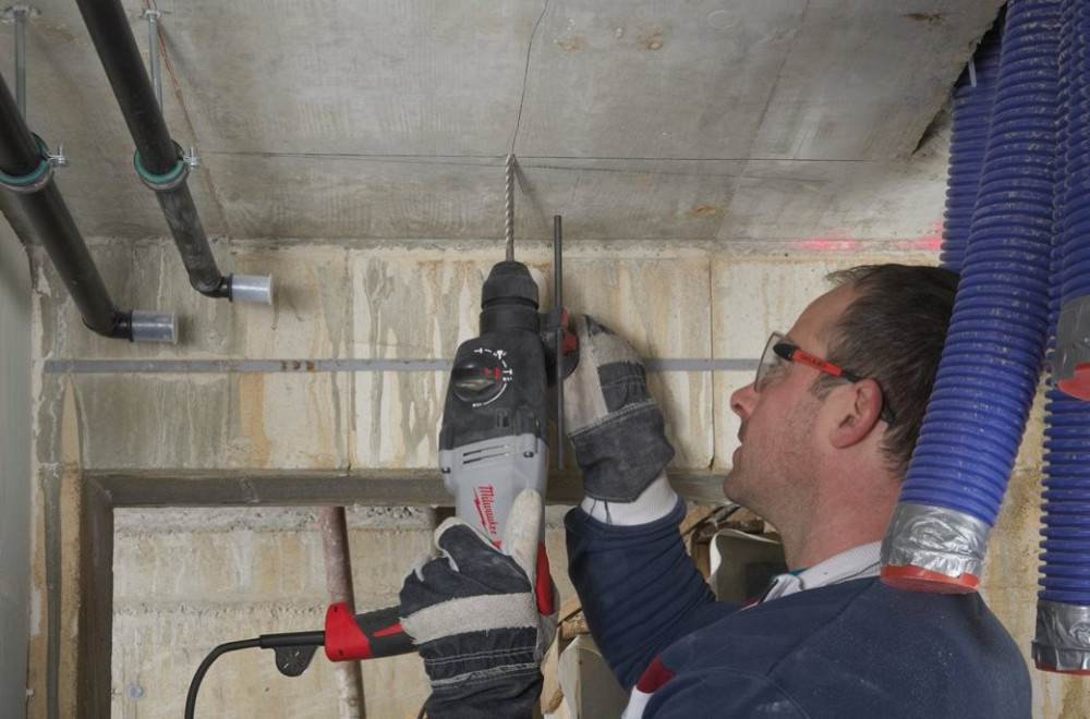 Перфоратор SDS-PLUS MILWAUKEE, PH 28, 820Вт, 3,4Дж (3 режими) (бічна рукоять, обмежувач глибини, кейс) Одеса - фото 6