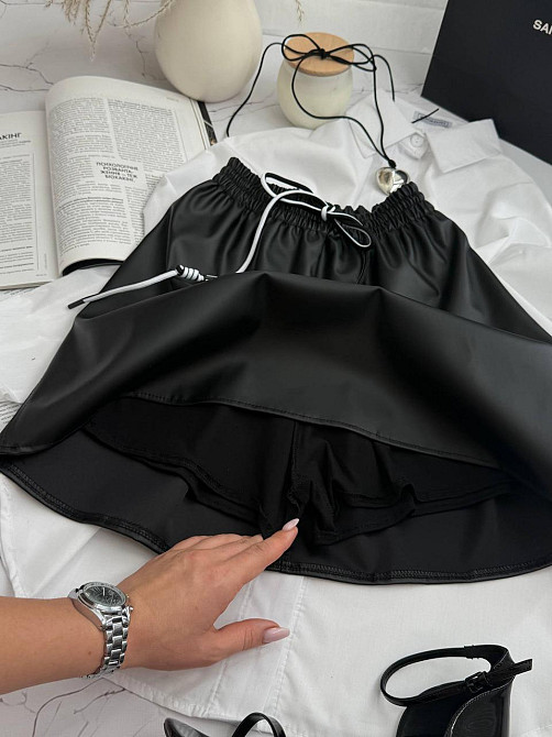 Жіноча базова мініспідниця на гумці екошкіра + віскоза Чорний, 46/48 Одеса - фото 4