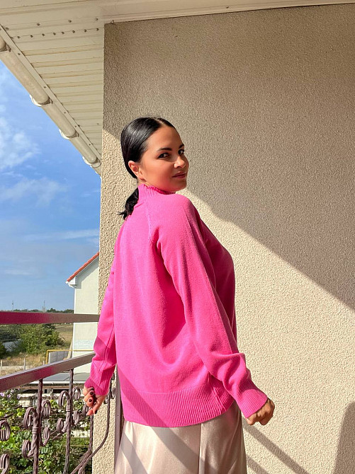 Светр жіночій A-N 1066 тонкий оверсайз широкий високий комір, малиновий, one size Київ - фото 13