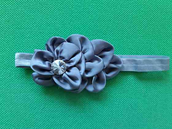 Ошатна пов'язка дитяча сіра - квітка 10см, розмір універсальний (на резинці) Київ