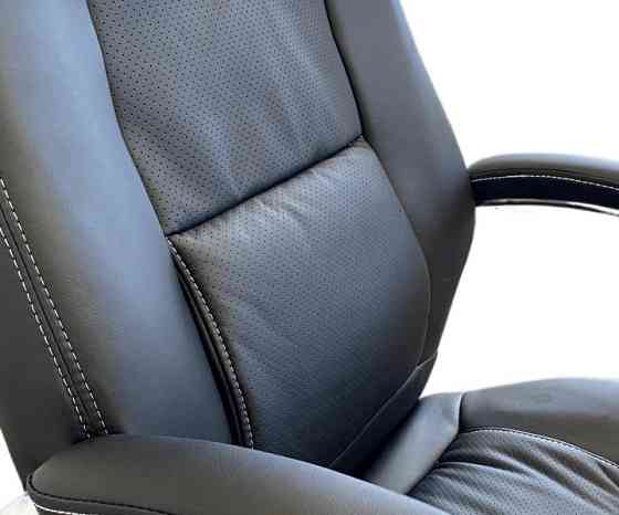 Офисное кресло руководителя Tehforward Gector хром Anyfix Черный Киев