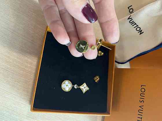 Луї Віттон сережки / Louis Vuitton сережки з кулонами Одеса