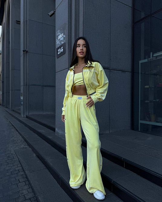 Женский теплый стильный костюм тройка из мягкого велюра. Лимонный, 42/44 Одесса - изображение 4