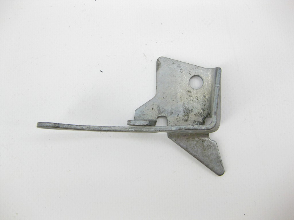 Mercedes-Benz  A6510981939 Кронштейн на колекторі наддуву повітря для двигуна OM651 R4 2.2 cdi C-Class W204 W205 E-Class W212 C207 Одеса - фото 1