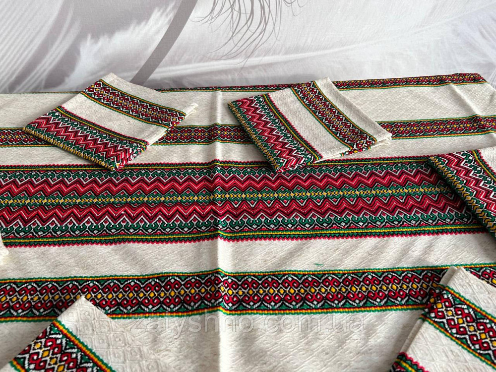 Вышитая скатерть с салфетками подарочная Киев - изображение 3