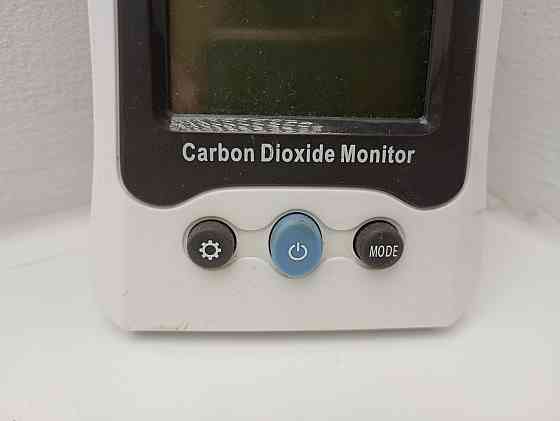 Цифровий детектор вуглекислого газу UNI-T A37 (товар вживаний) Луцьк