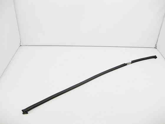 Audi  8E0823723A Ущільнювач підкапотний задній Audi A4 B6 Одеса