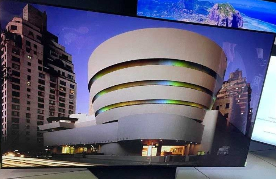 Телевизор Безрамный Ультратонкий: 65