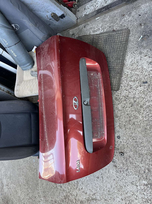 Крышка багажника ВАЗ Калина (2004–2013) в сборе Киев - изображение 1