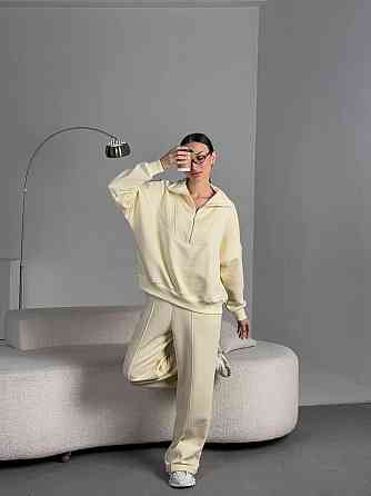 Женский стильный прогулочный оверсайз костюм двойка: кофта и штаны турецкая трехнитка петля пинье Айвори Одесса