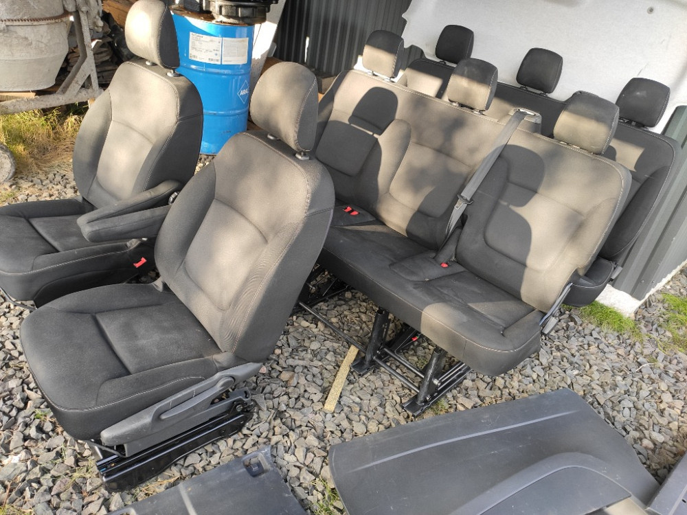 Салон Renault Trafic III 2014-2021 (довга база) Ковель - фото 4