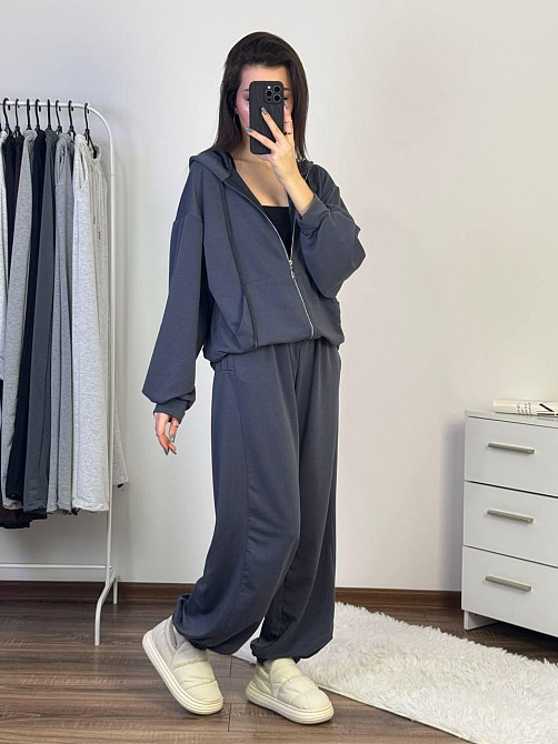 Женский прогулочный оверсайз костюм двойка: кофта и штаны двунить Графит Одесса - изображение 2