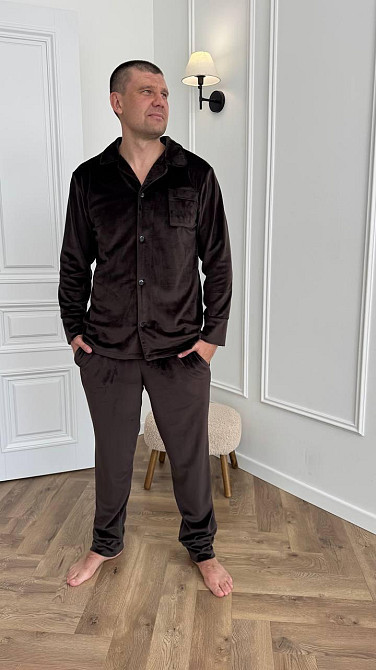 Пижама мужская велюровая на пуговицах Шоколадный L Харьков - изображение 1