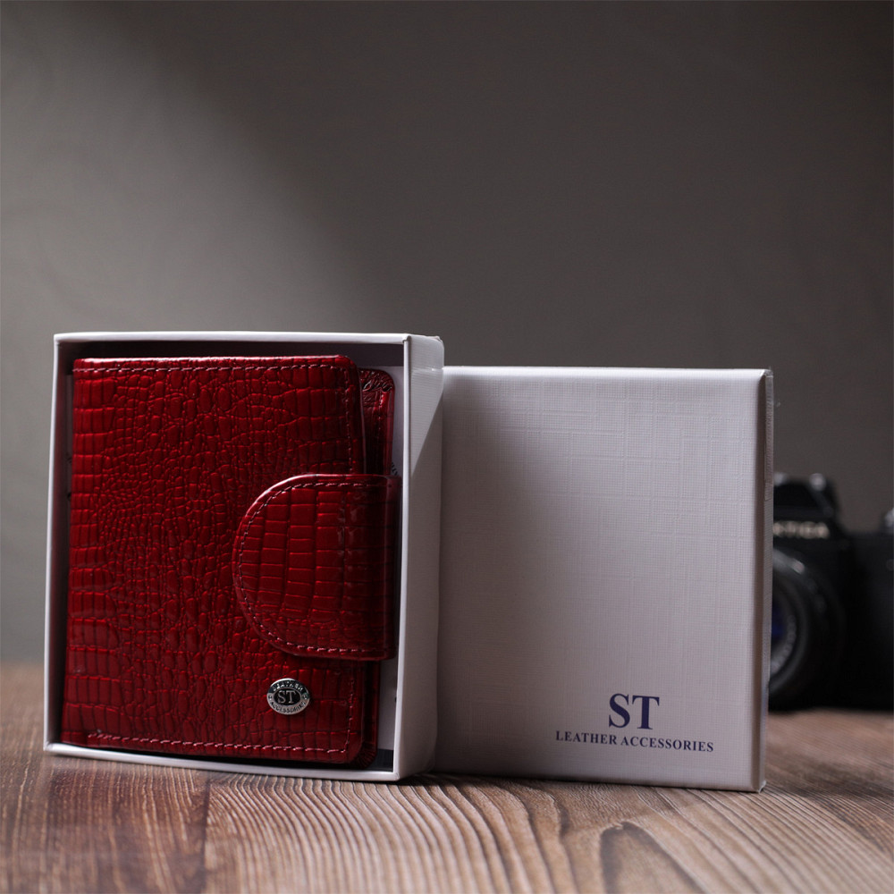 Лакований гаманець для жінок середнього розміру ST Leather 22685 Червоний Київ - фото 1