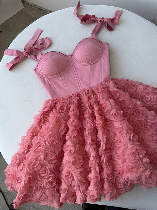 Женское стильное вечернее мини-платье из ткани атлас. Малиновый, 42 Одесса - изображение 1