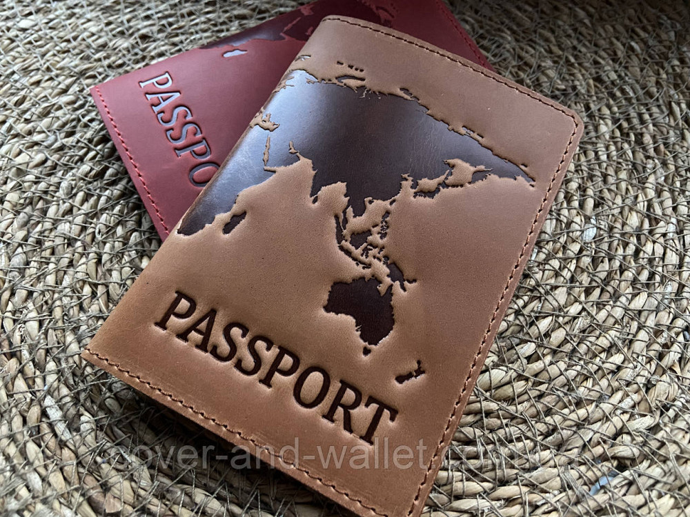 Шкіряна обкладинка на паспорт карта світу жовтого кольору ST Leather Київ - фото 1