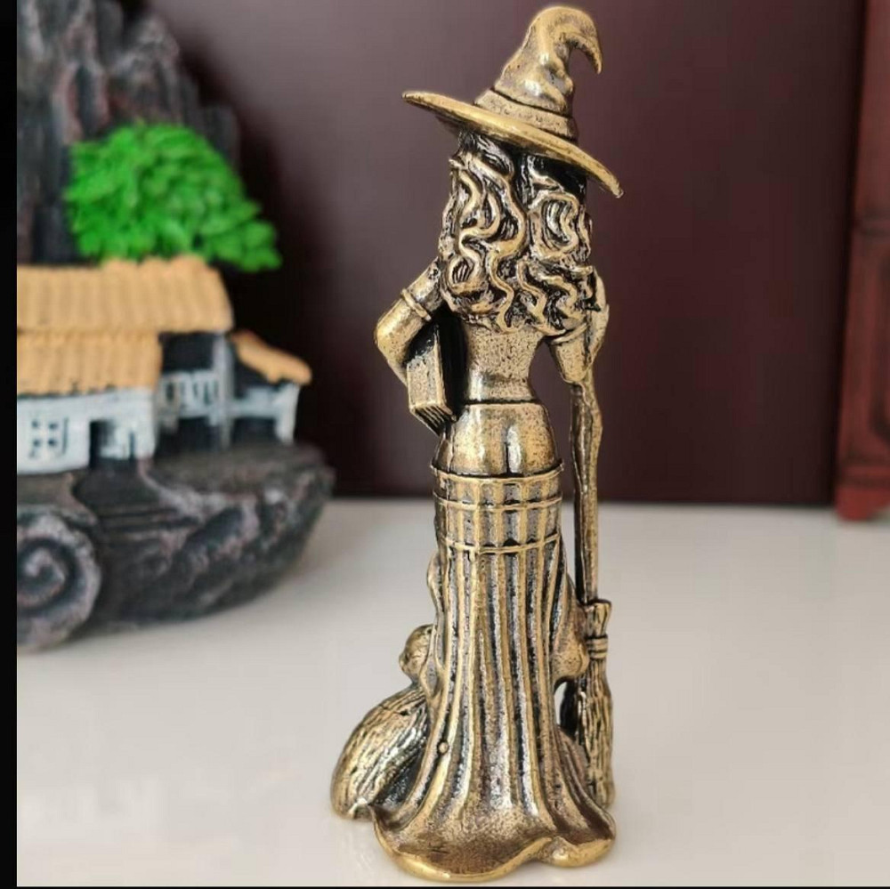 Декоративная латунная статуэтка Ведьма с метлой и котом Киев - изображение 2