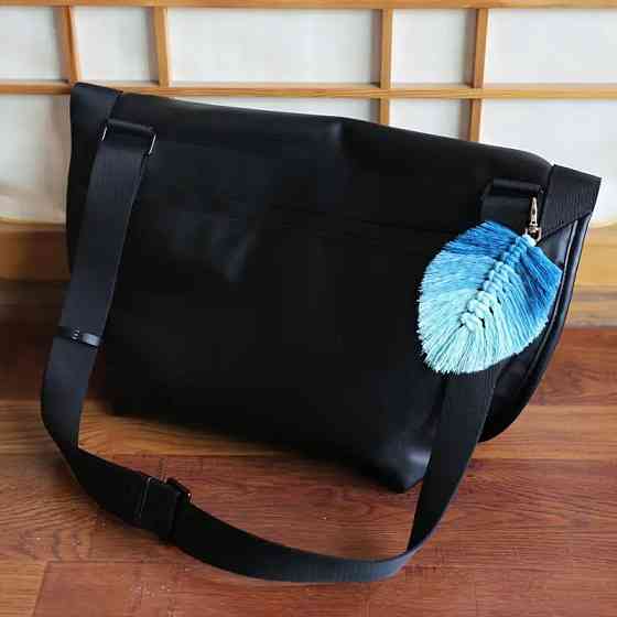 Набір макраме для творчості та ручного в'язання брелока для ключів або декору на сумку 10х16см,синій Кам'янець-Подільський