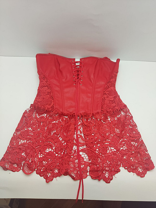 Корсет червоний жіночий латекс з мереживом Луцьк - фото 3