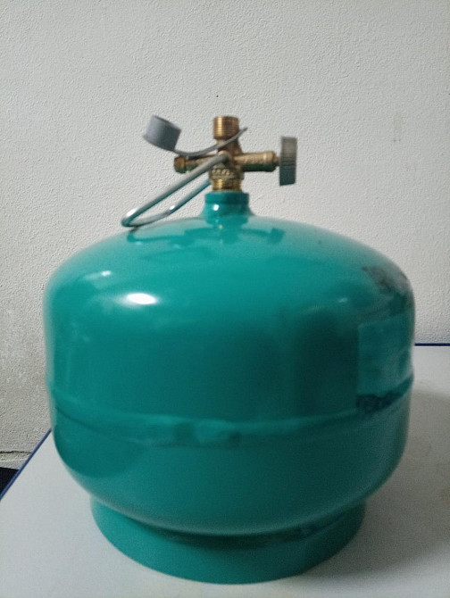 Газовий балон на 2 кг газу (4,8 л водяного об'єму) на різьбу 3/8" дюйма. Виробництво Польща. Стрий - фото 1