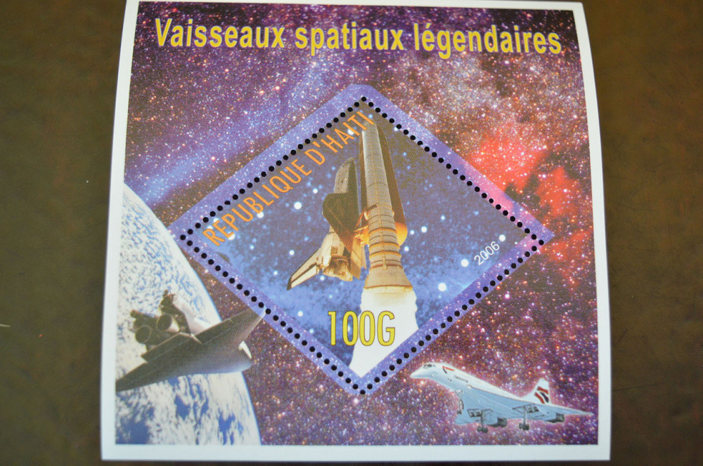 Гаити. Марки. Транспорт. Блок. 2013 год (А-22) Полтава - изображение 1