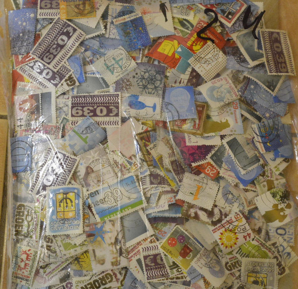 ГОРА МАРОК. Нидерланды. 1000 шт! (стандарт) 2.4 Полтава - изображение 1