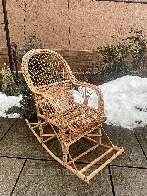 Крісло-гойдалка плетена з підставкою для ніг Київ - фото 6