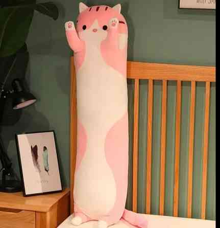 М'яка іграшка подушка Кіт-батон 50 см — довгий плюшевий кіт для обіймів і сну Рожевий Київ