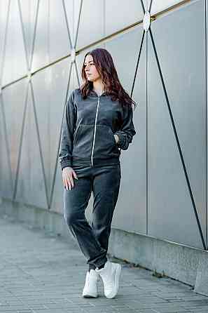 Спортивный костюм женский прогулочный велюровый, женский комплект серый Крохатушка одяг Киев