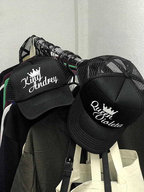 Кепка- тракер із принтом King/Queen і ім'ям. Чернівці - фото 1