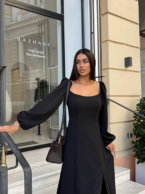 Женское праздничное сдержанное макси платье с разрезом костюмка Черный, 42/44 Одесса - изображение 4