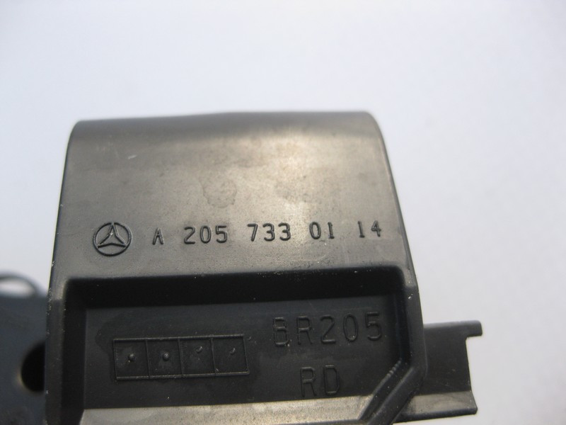 Mercedes-Benz  A2057330114 Тримач - кронштейн рами ручки та замка задніх лівих дверей C-Class W205 Одеса - фото 3