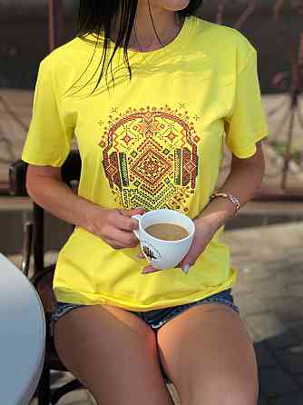 Женская футболка из хлопка 