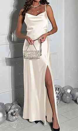 Жіноча стильна елегантна сукня з розрізом дабл сатин Айворі, 50/52 Одеса