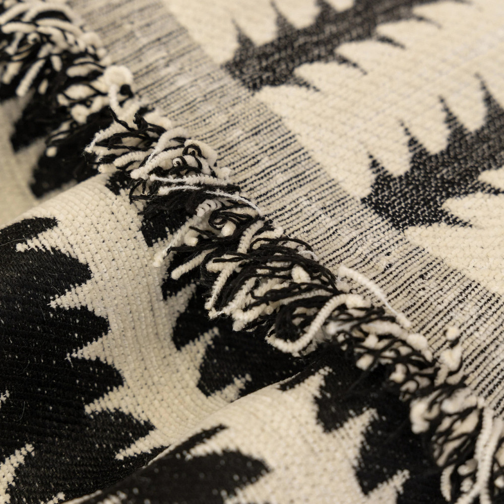 Плед покрывало для дивана и кровати,чехол накидка для мягкой мебели 180х230 см,бело-черный с узором Каменец-Подольский - изображение 9