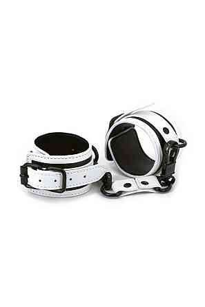 Наручники, світяться у темряві NS Novelties GLO BONDAGE WRIST CUFF GREEN Sex Aura Київ