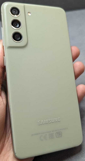 Смартфон Samsung S21 5G FE 256Gb. Olive. Харків - фото 1