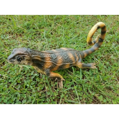 Фігурка Lanka Novelties Ігуана маскова кілевата , 42 см (21647) Вінниця - фото 1